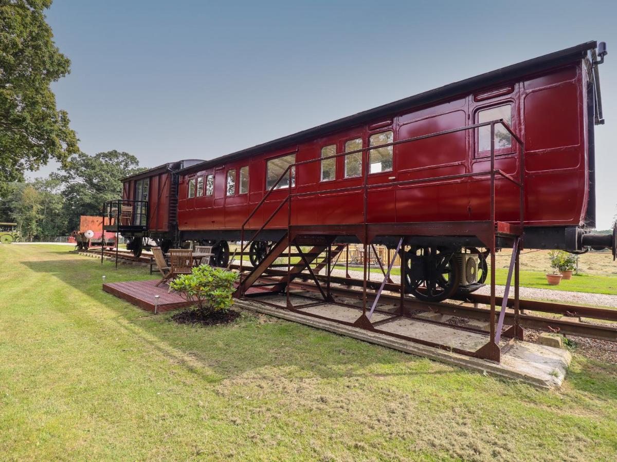 The Carriage At High Barn Heritage Halstead  Exterior photo