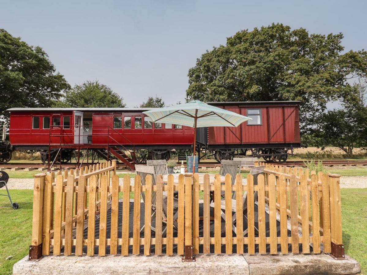 The Carriage At High Barn Heritage Halstead  Exterior photo